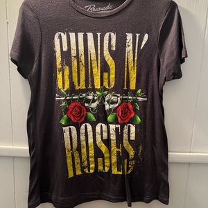 ✨Guns N’ Roses graphic tee✨